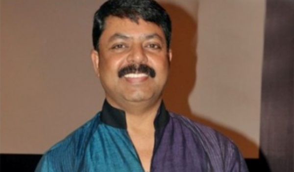 வீட்டில் உணவளித்த நண்பன் வீட்டில் உணவளித்த நண்பன்