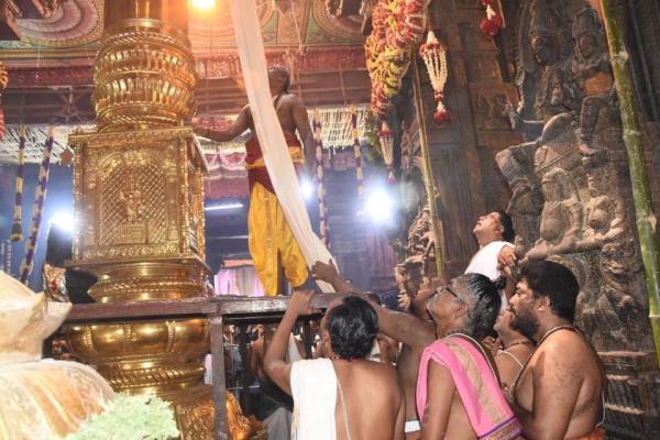 Thaipusam Therotam Madurai Meenakshi ammam temple Theppathruvizha 