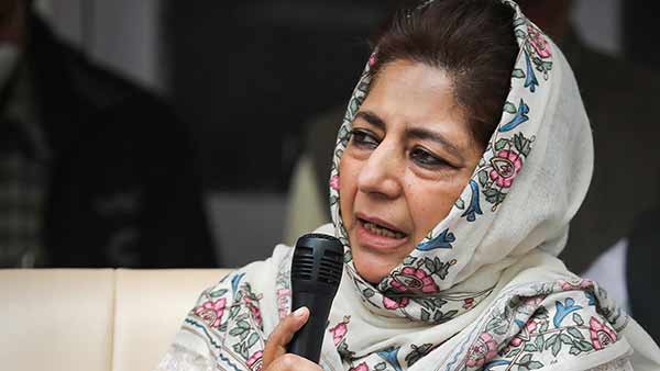 நானும் எனது தாயாரும்.. 