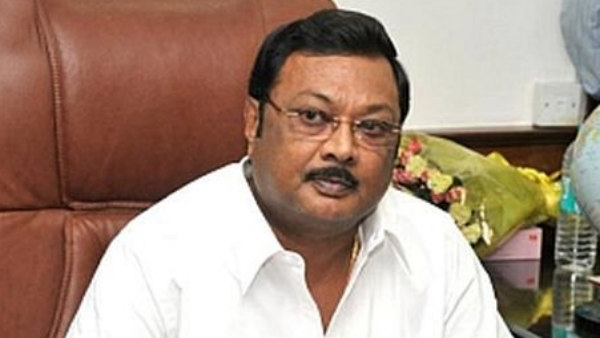 நேரில் ஆஜர் நேரில் ஆஜர்