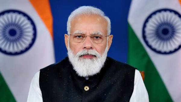 நடிகர்களுடன் பிரதமர் மோடி இரவு விருந்து 