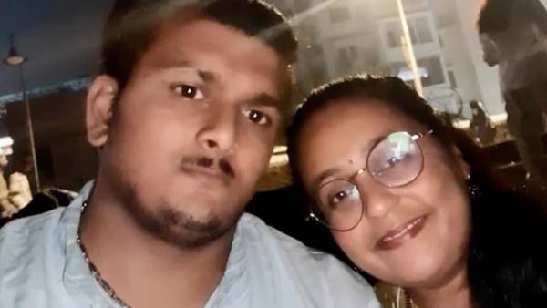 காதலித்தனர் 