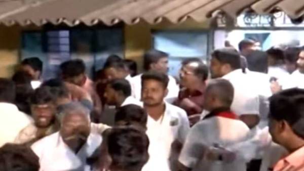 நாம் தமிழர் கட்சியில் 7 பேர் 