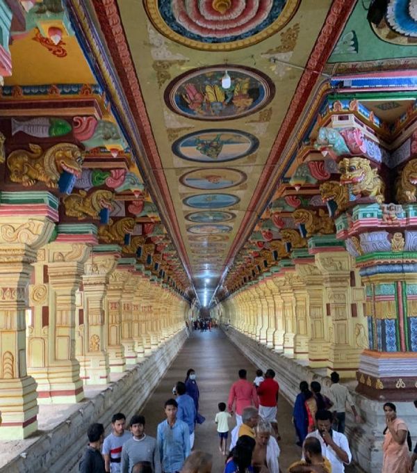 No offering on priest plate New order in Rameswaram temple Sobhana Ravi Facebook post No offering on priest plate New order in Rameswaram temple Sobhana Ravi Facebook post