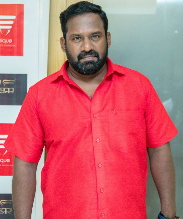 எப்படி சிக்கினார்? 