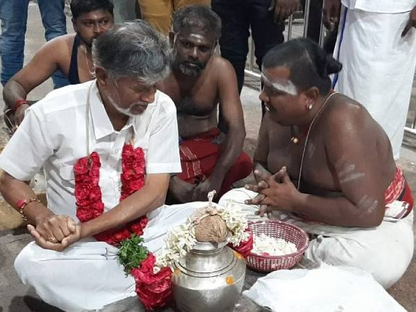 தாய்க்கும் ஆன்மீகத்தில் ஆர்வம்