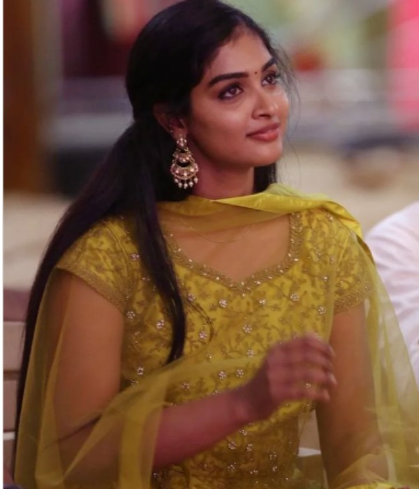  சமுதாயத்தை புரிந்து கொள்ள முடிந்தது 