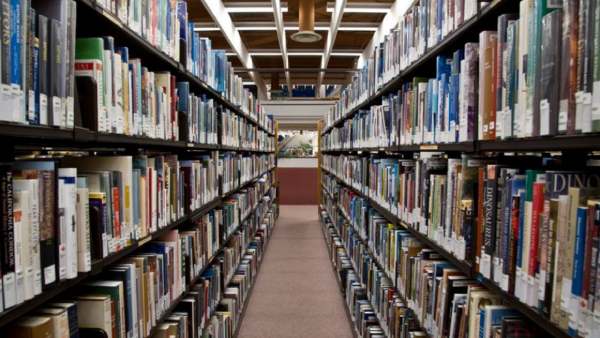 Tamilnadu Government Initiates Free Wifi in Libraries, Amazon Kindle have 10 lakh books 