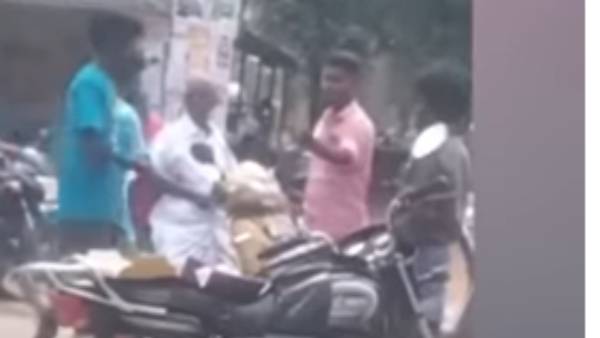 நடுரோட்டில் பிறந்தநாள் பார்ட்டி