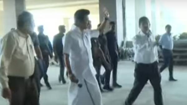 மக்களை சந்தித்த முதல்வர்