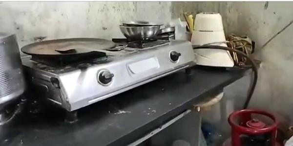  வீட்டுக்கு தீ வைப்பு