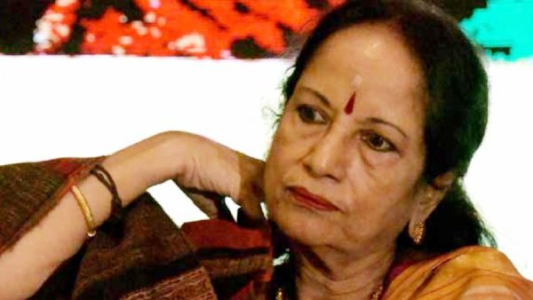  முடிசூடா இசை வாணியாக 