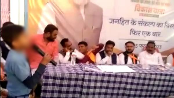 காந்திக்கு எதிராக கவிதை 