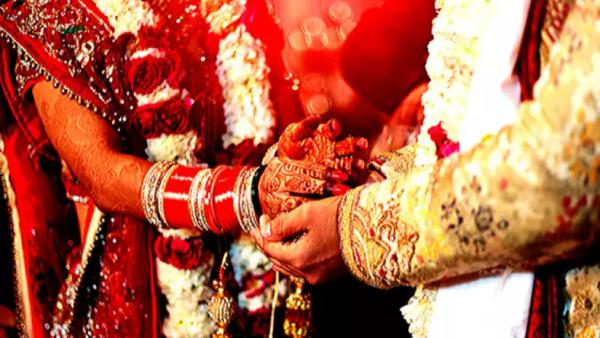  6 பெண்கள்