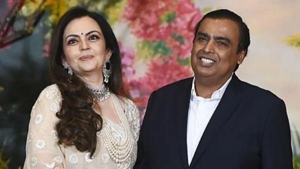 முகேஷ் அம்பானிக்கு நீதா அம்பானி 