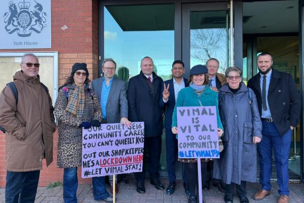  நாடு கடத்தப்படும் சூழல்