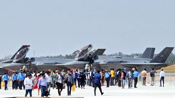 அதிநவீன எஃப்-35 போர் விமானங்கள் 