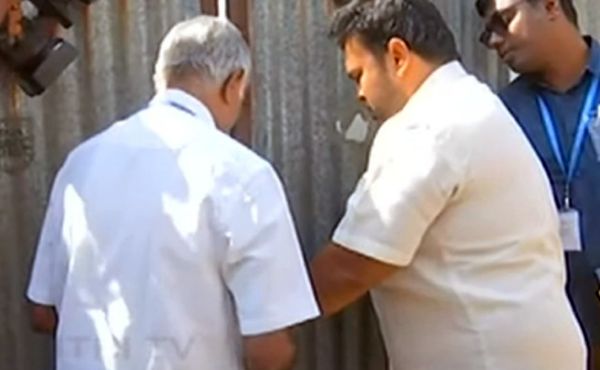 பணிமனைகளுக்குச் சீல் வைப்பு பணிமனைகளுக்குச் சீல் வைப்பு