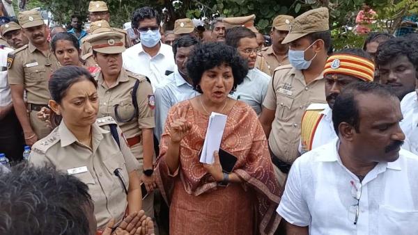 மாவட்ட ஆட்சியருக்கு நோட்டீஸ் 