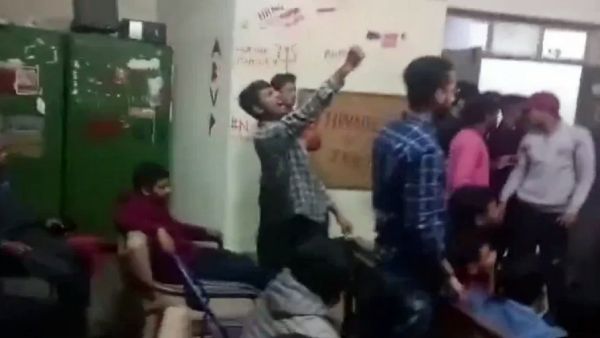 ஏபிவிபி சிறப்பு நிகழ்ச்சி 