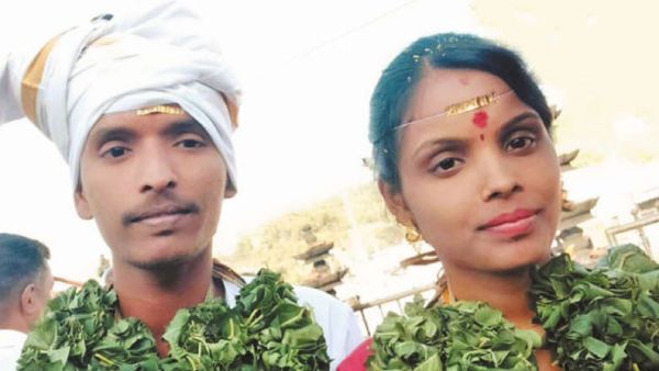  வரிந்து கட்டிய காயத்ரி