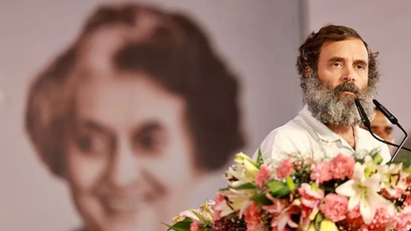 52 ஆண்டுகள் ஆகியும் எனக்கு 52 ஆண்டுகள் ஆகியும் எனக்கு