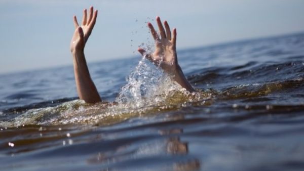  நீச்சல் தெரிந்தும் 