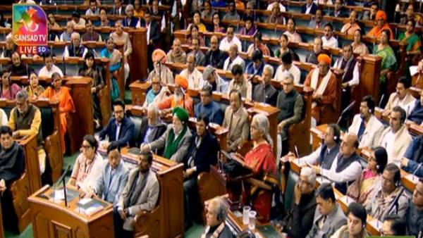 திடீரென மோடி மோடி என கோஷம் 