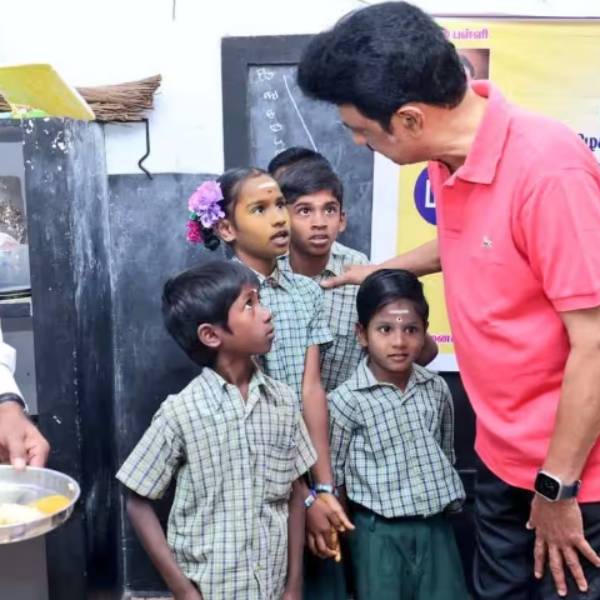 காலை உணவுத் திட்டம் 