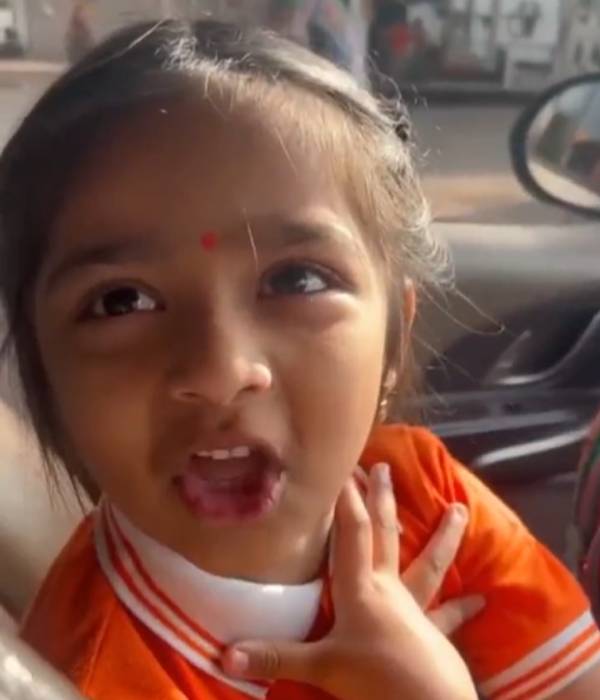 மழலை மொழியில் கோரிக்கை மழலை மொழியில் கோரிக்கை