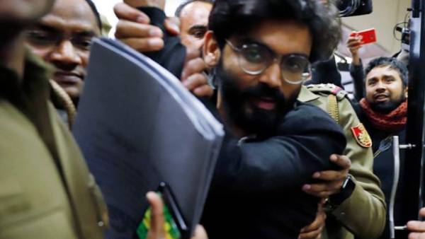  ஷார்ஜில் இமாம் கைது 