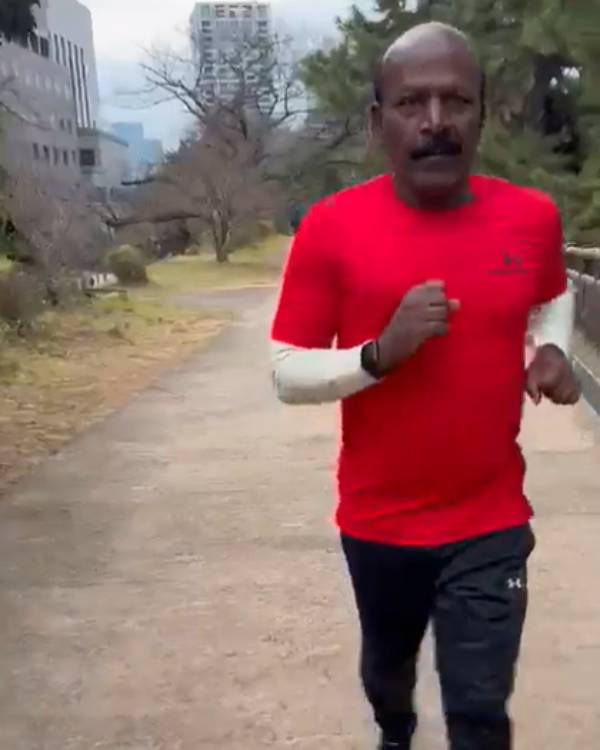 யூனிபார்ம் யூனிபார்ம்