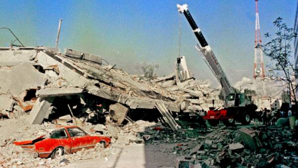 நில அதிர்வுகள்