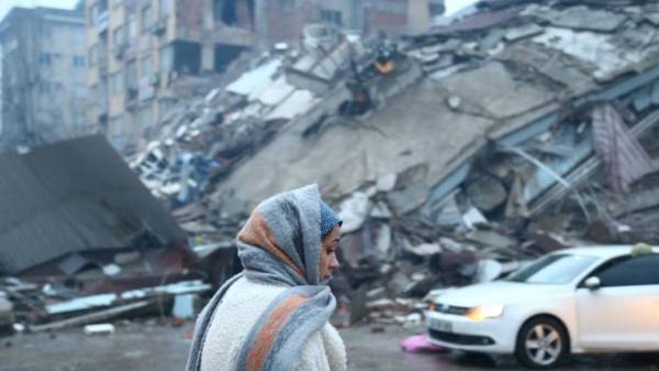  பிளேட்கள் கொடுக்கும் தொடர் அழுத்தம் 