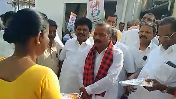 வேட்பாளர் பட்டியல் 