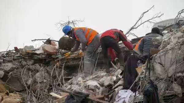  விரைவில் உடல் வருகை 