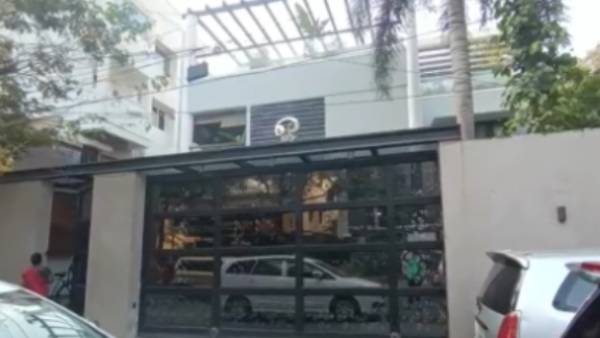  புகார்கள் வந்து இருப்பதால்