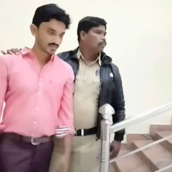 நகைகளை திருப்பி கொடுக்குமாறு 