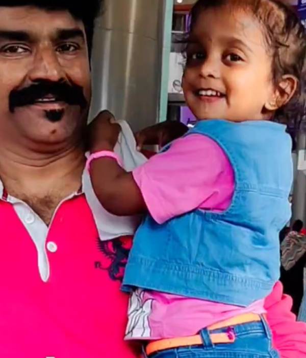 குழந்தையோடு புகைப்படங்கள் குழந்தையோடு புகைப்படங்கள்