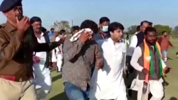  நெற்றியை பதம் பார்த்த 'பந்து' 