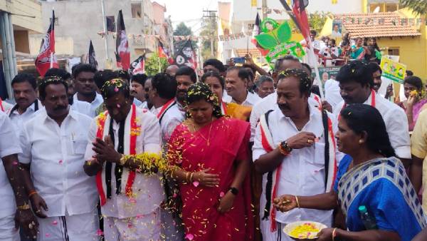 வியாபாரிகள் வாக்குவாதம் 