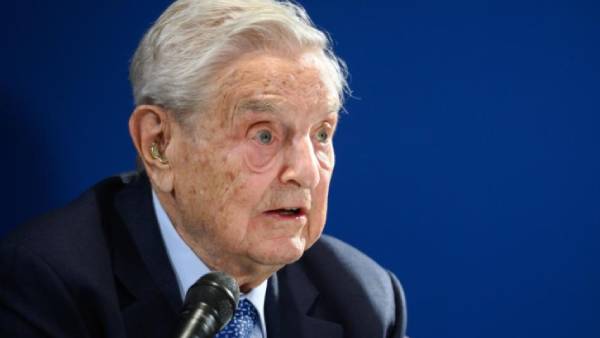  மோடியை குறிவைத்து தாக்குதல்