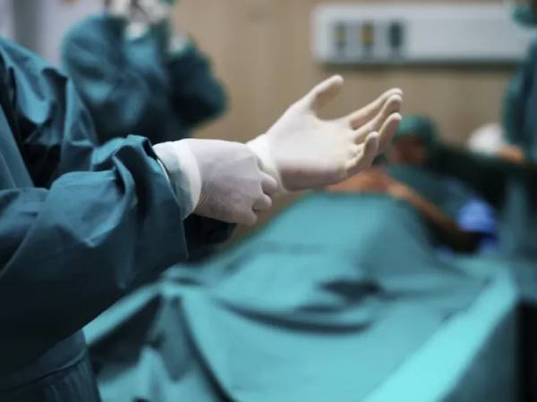 அரசு மருத்துவமனையில் அனுமதி அரசு மருத்துவமனையில் அனுமதி