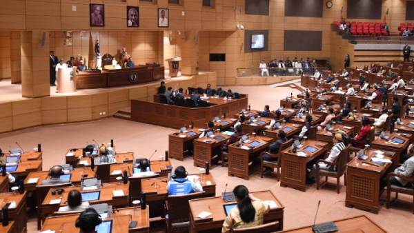 President Droupadi Murmu addresses special session of Arunachal Pradesh Legislative Assembly President Droupadi Murmu addresses special session of Arunachal Pradesh Legislative Assembly