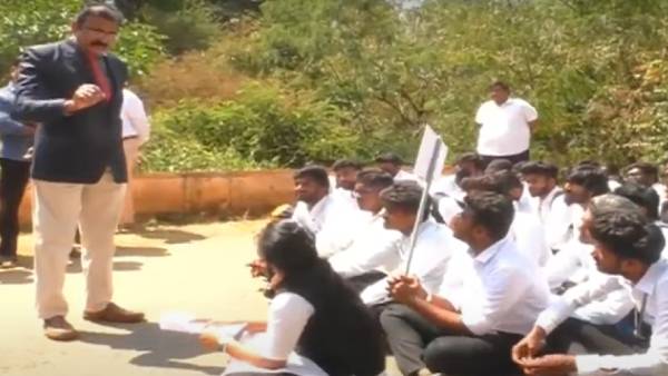 இழிவாக பேச்சு 