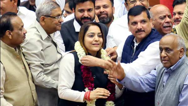 ஆம்ஆத்மி வெற்றி 