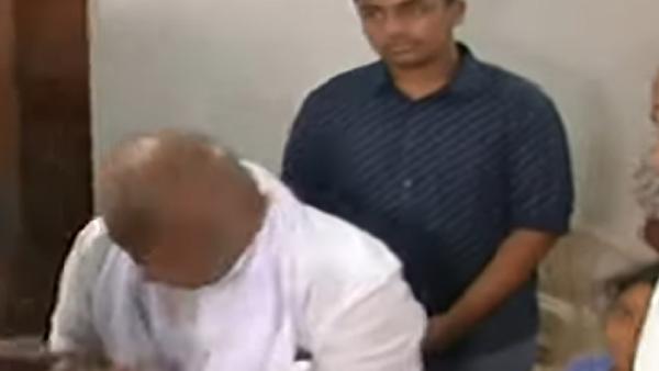 கண்ணீர் வணக்கத்தை செலுத்துகிறேன் 