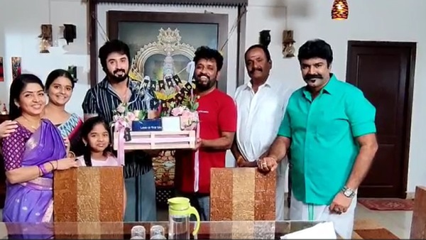 பெண்களுக்கான எதிர்நீச்சல்