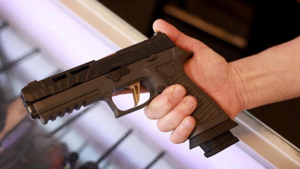 வலுக்கும் கோரிக்கை 