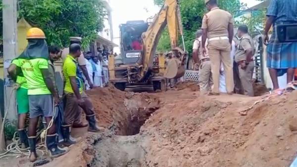  பாதாள சாக்கடைத் திட்டம் 